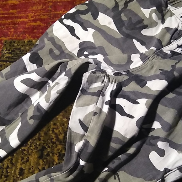 Camo pants - Picture 8 of 10